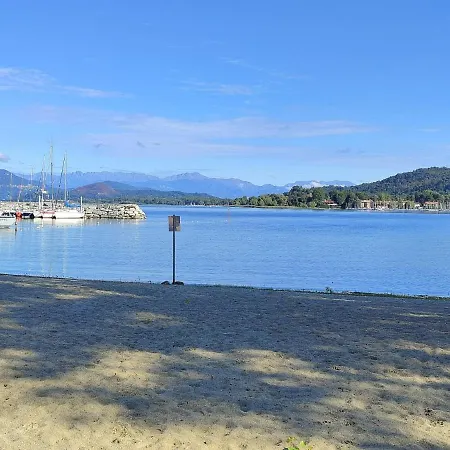 Roberto By Interhome Apartamento Castelletto sopra Ticino